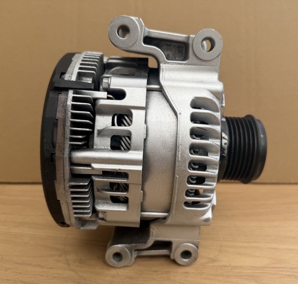 ALTERNATOR FOR AUDI A4 A5 2.0 TFSi 150 AMP 1042118690 1042118693 06L903024H