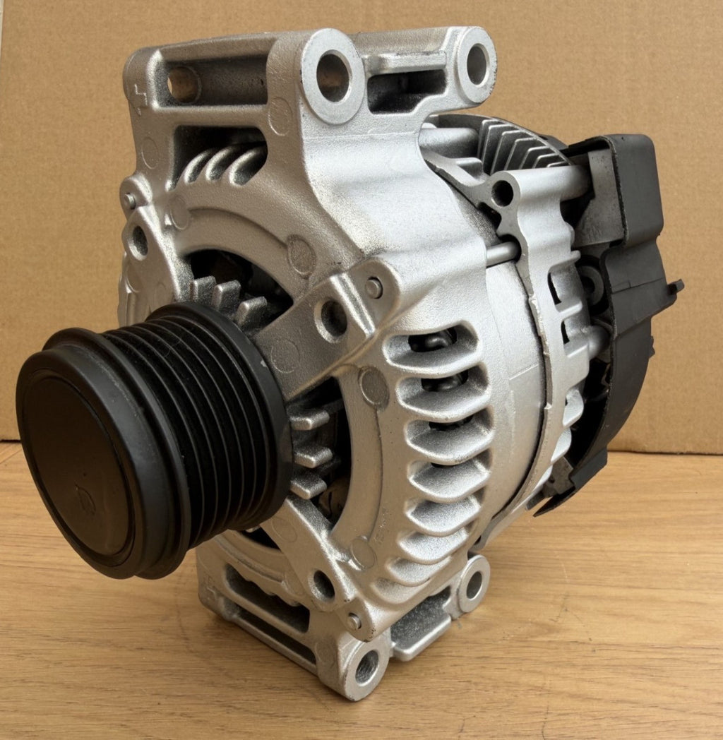 ALTERNATOR FOR AUDI A4 A5 2.0 TFSi 150 AMP 1042118690 1042118693 06L903024H
