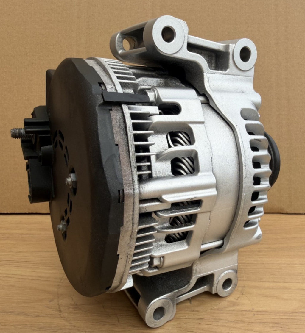ALTERNATOR FOR AUDI A4 A5 2.0 TFSi 150 AMP 1042118690 1042118693 06L903024H
