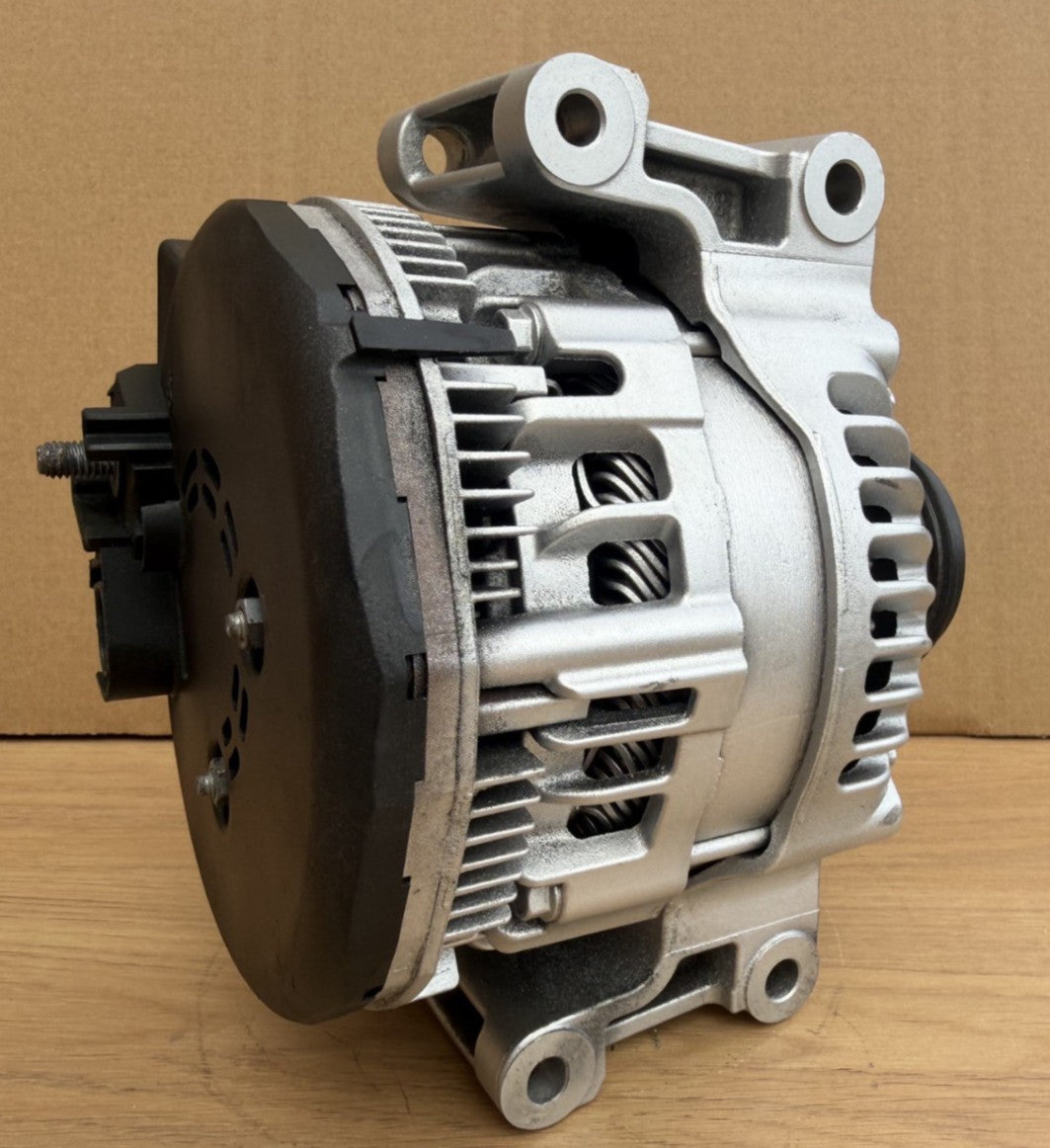 ALTERNATOR FOR AUDI A4 A5 2.0 TFSi 150 AMP 1042118690 1042118693 06L903024H