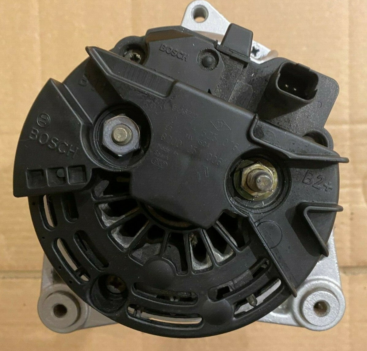 Alternator FOR Renault Laguna 1.9 Diesel Master Trafic 2.5 Diesel DCi Vivaro - view 2