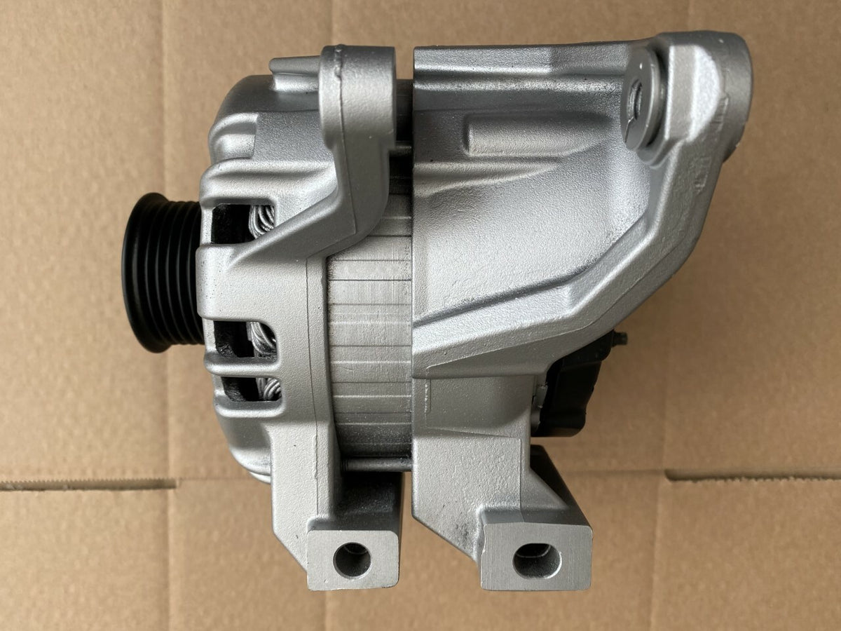 Alternator FOR Vauxhall Insignia Zafira Tourer 2.0 Diesel 140 AMP Bosch