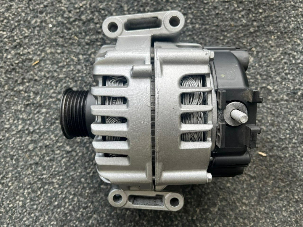 Alternator FOR Mercedes C180 C200 GLK200 V200 GLK220 E220 C220 CLS220 2.1 Diesel