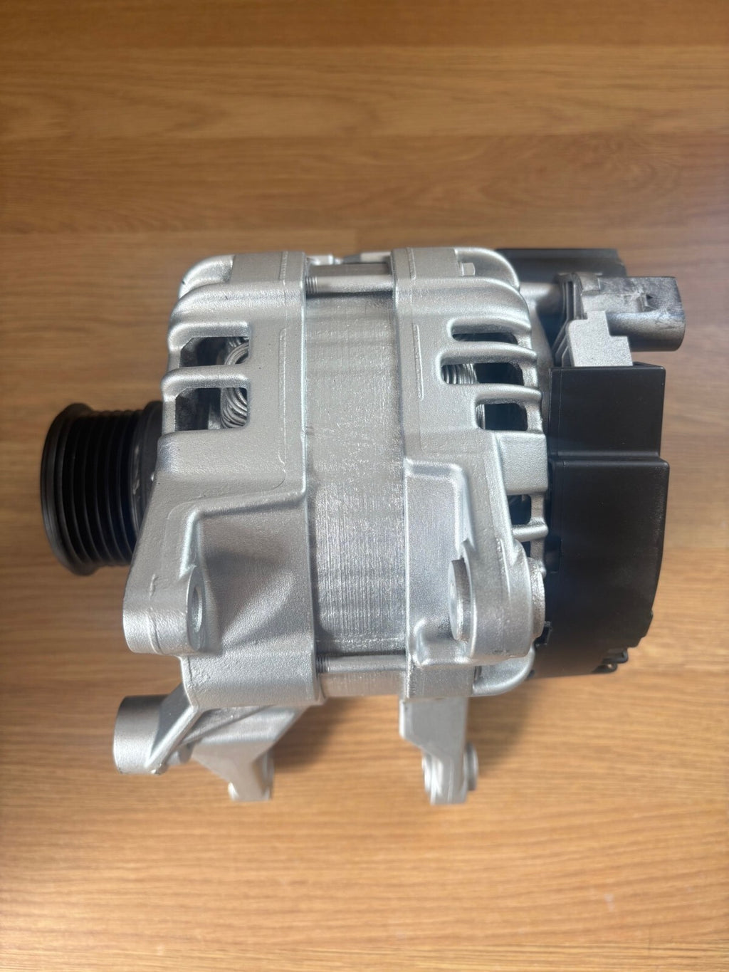 Alternator FOR Mercedes C160 C180 E180 E220 E200 SLC200 C200 E250 1.6 2.0 Petrol - view 2