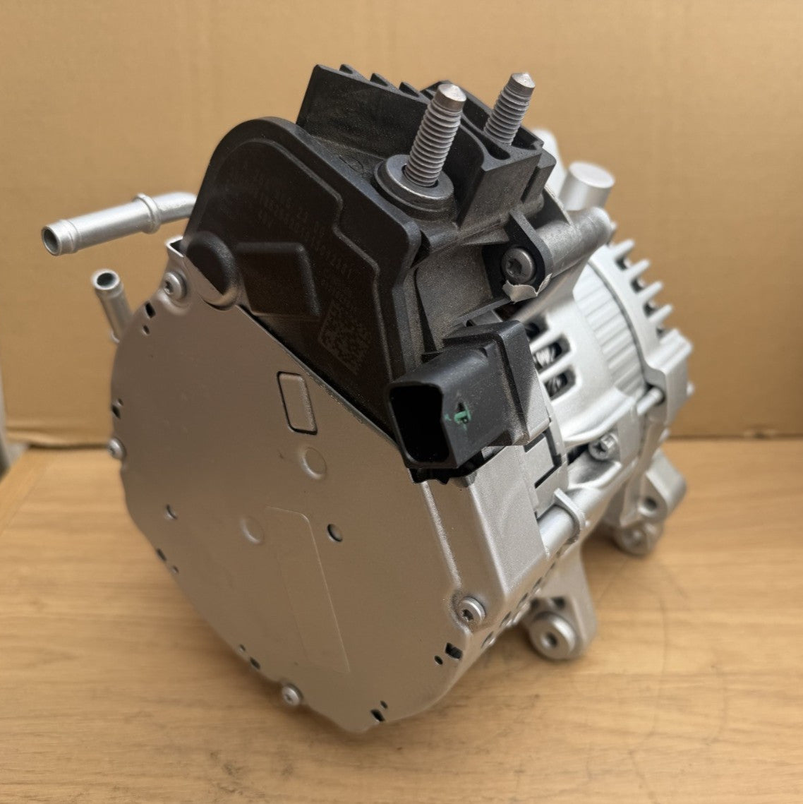 ALTERNATOR FOR MERCEDES C200 C300 CLS350 E200 E300 E350 HYBRID STARTER 210A