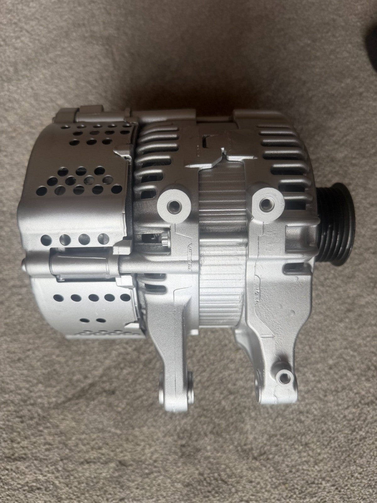 Alternator FOR Ford Fiesta Focus Puma L1TA11238AA L1TA11238AB L1TA11238AD 210 A - view 2