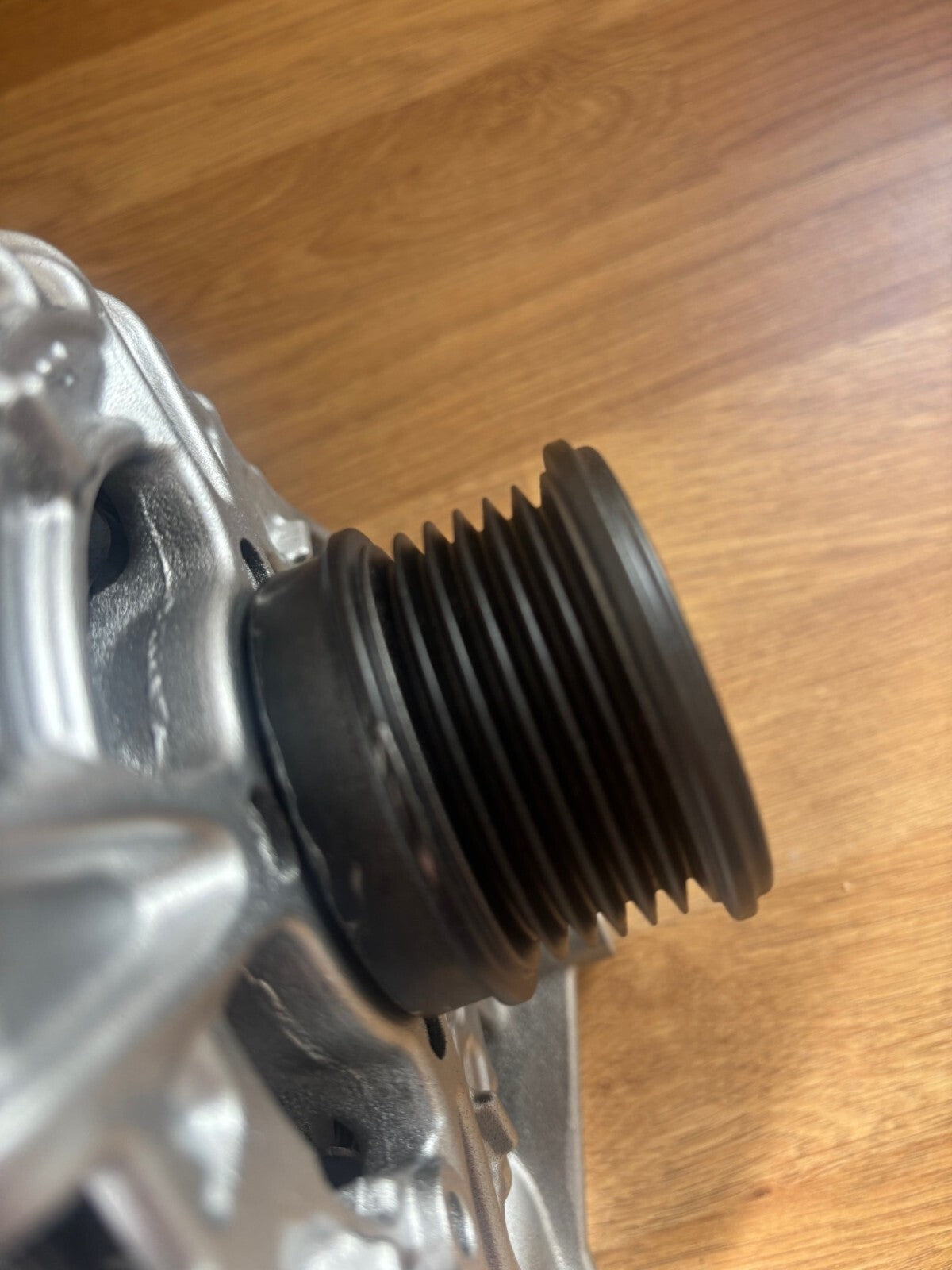 Alternator FOR Mercedes C160 C180 E180 E220 E200 SLC200 C200 E250 1.6 2.0 Petrol - view 5